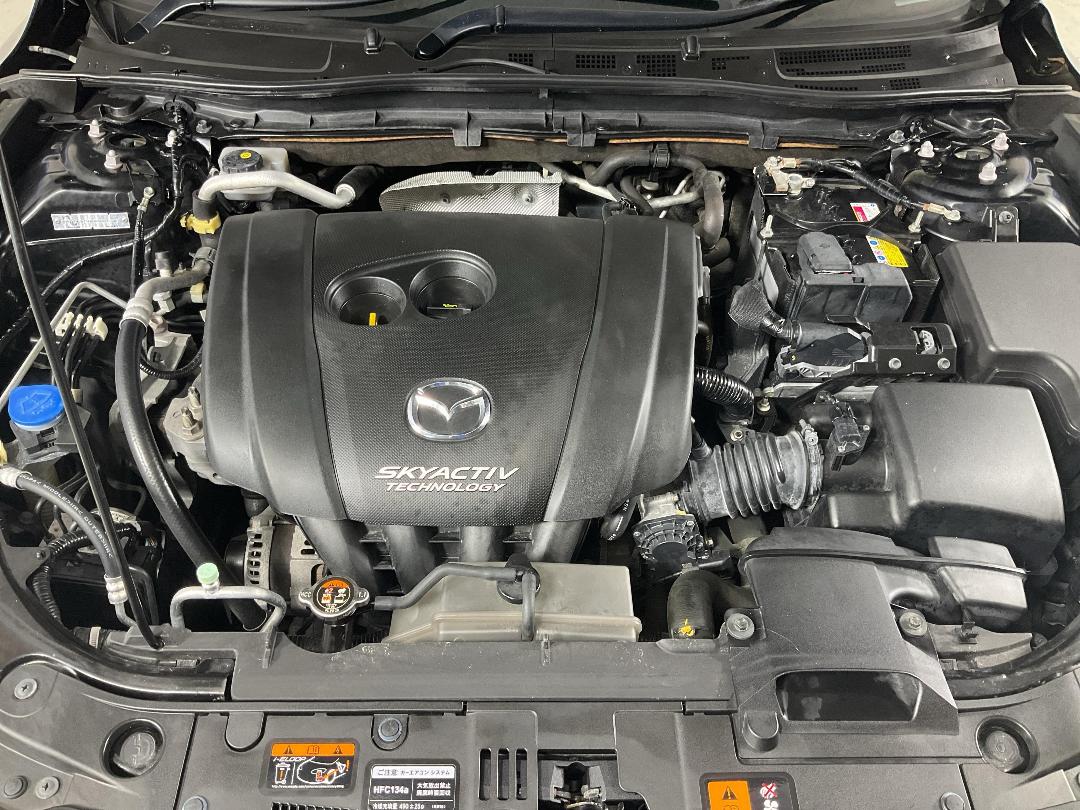 Photo '13' of Mazda Axela