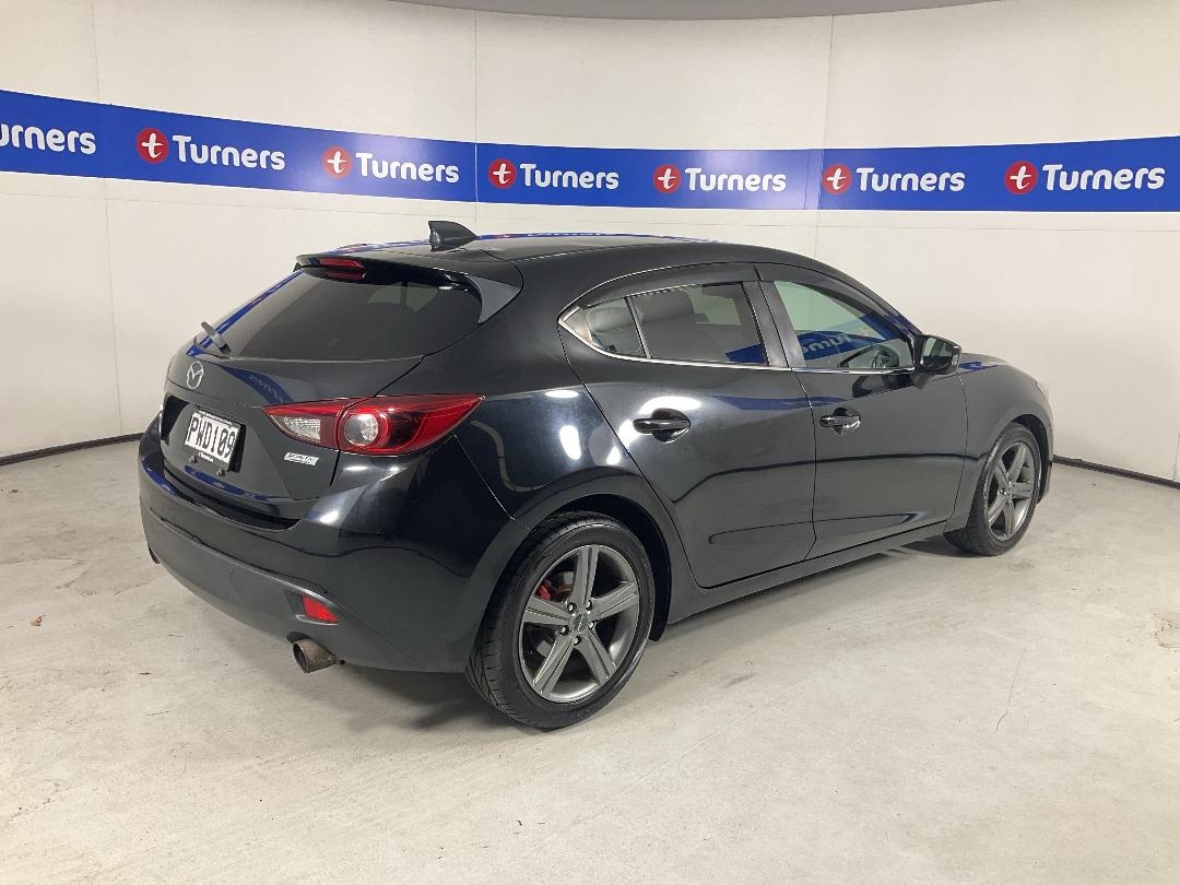 Photo '7' of Mazda Axela