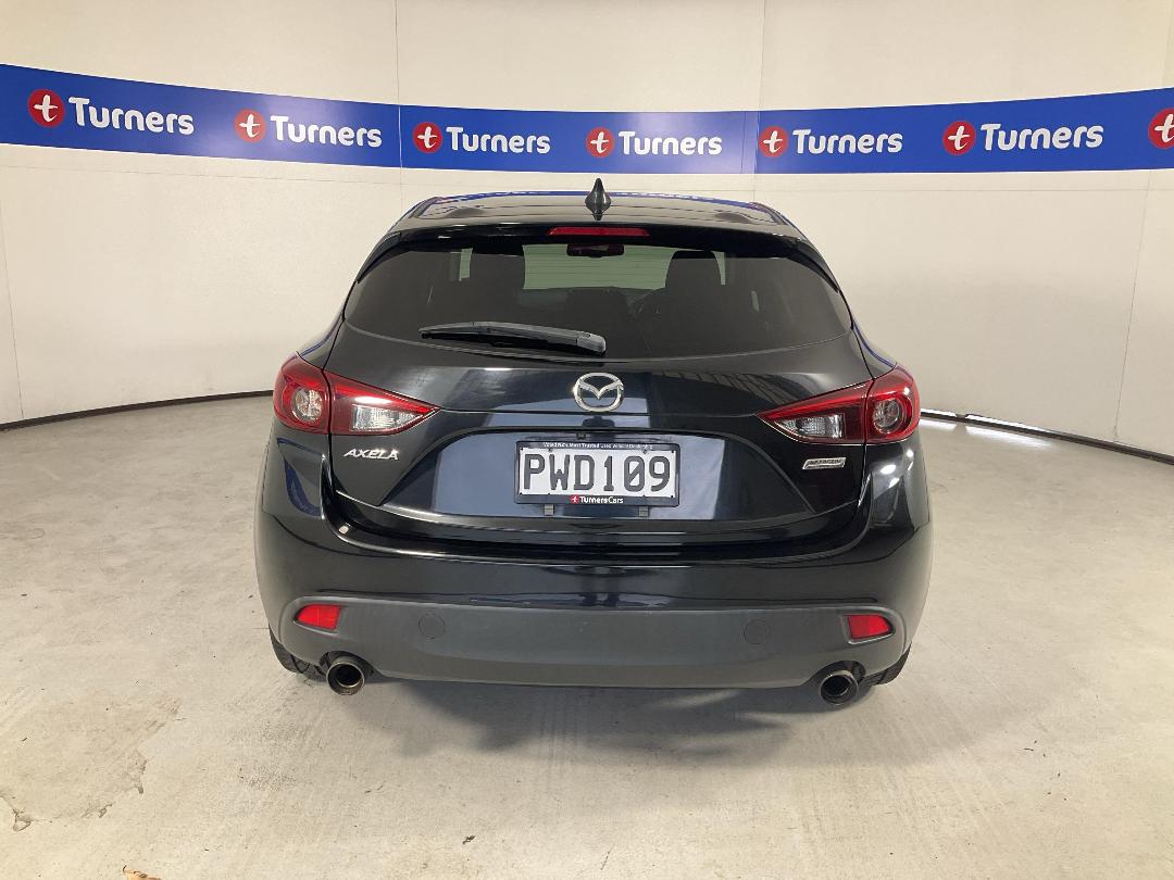 Photo '6' of Mazda Axela