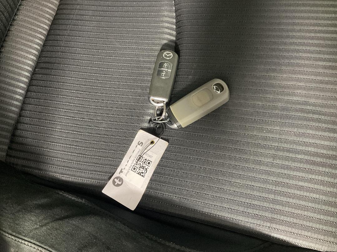 Photo '22' of Mazda Axela