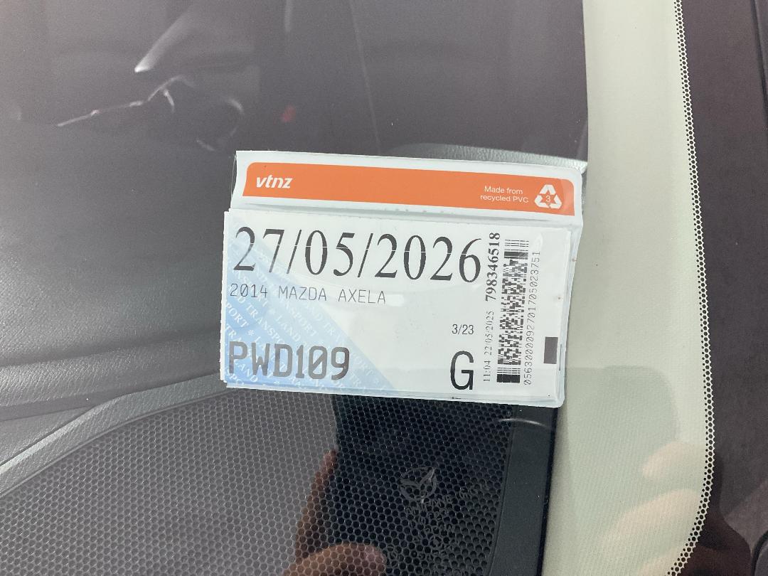 Photo '25' of Mazda Axela