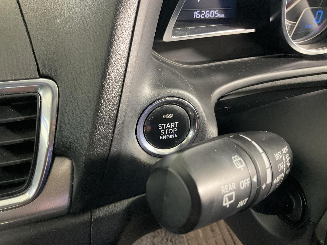 Photo '28' of Mazda Axela