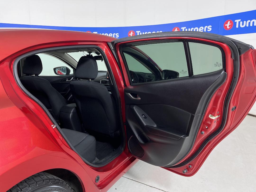 Photo '19' of Mazda Axela Photo '19' of Mazda Axela