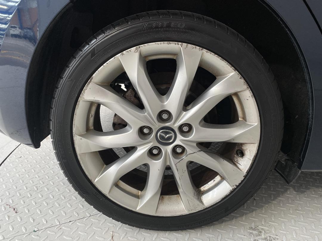 Photo '12' of Mazda Axela