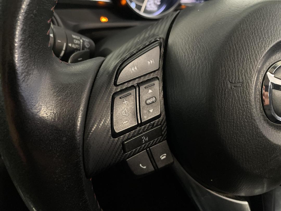 Photo '26' of Mazda Axela