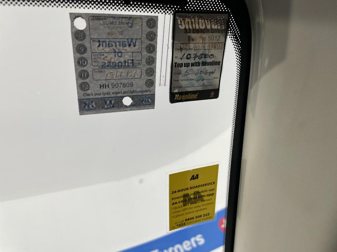 Photo '29' of Mazda Axela