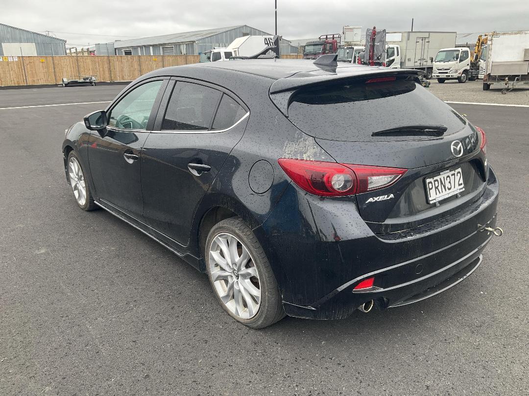 Photo '4' of Mazda Axela Sport