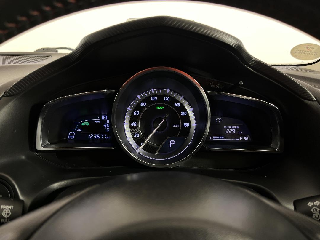 Photo '21' of Mazda Axela