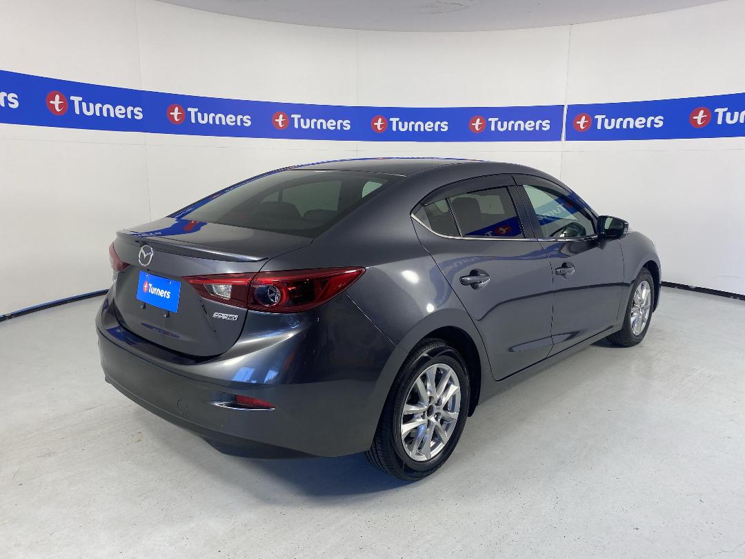 Photo '7' of Mazda Axela