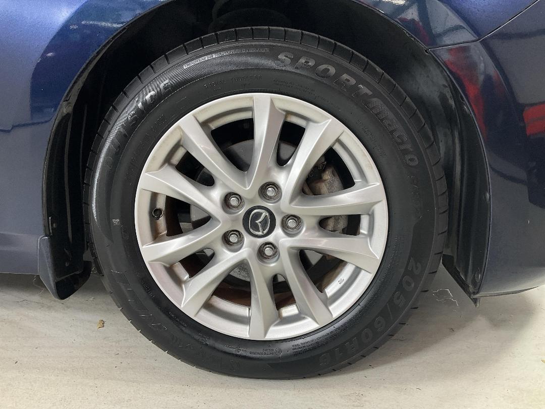 Photo '9' of Mazda Axela Photo '9' of Mazda Axela