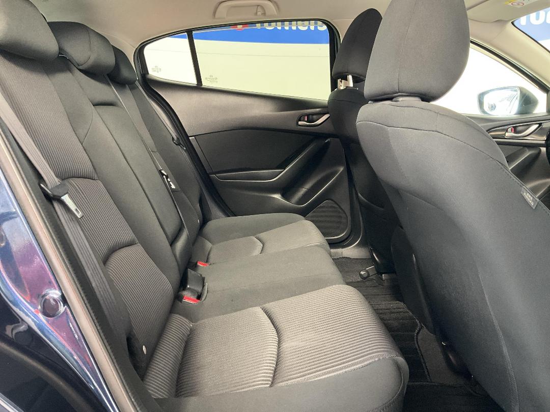 Photo '20' of Mazda Axela Photo '20' of Mazda Axela