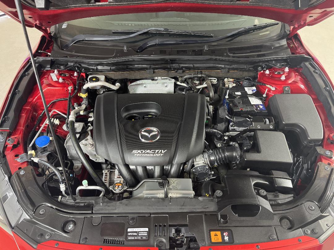 Photo '13' of Mazda Axela