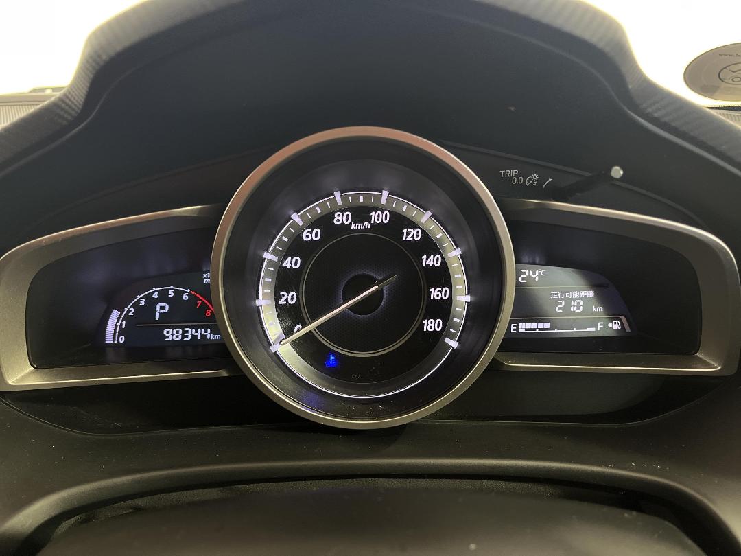 Photo '21' of Mazda Axela