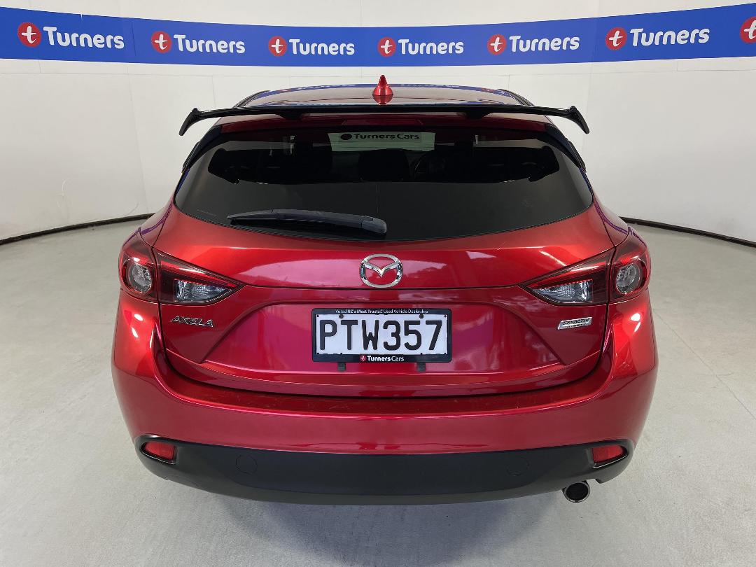 Photo '6' of Mazda Axela