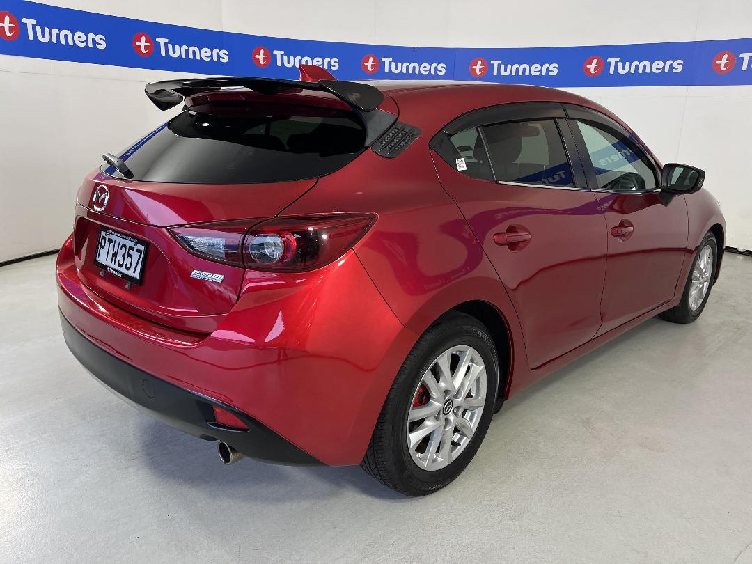 Photo '7' of Mazda Axela