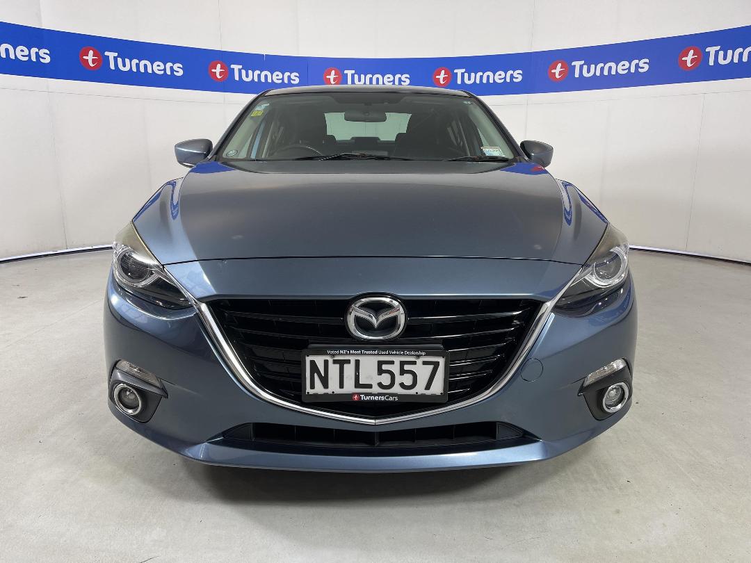 Photo '2' of Mazda Axela