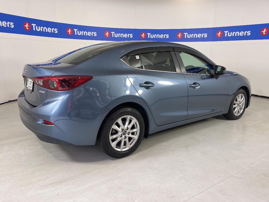 Photo '7' of Mazda Axela