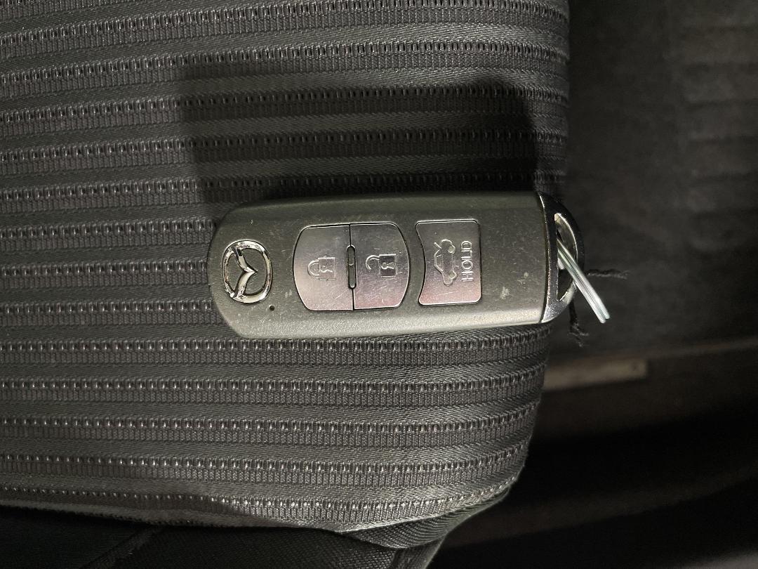 Photo '22' of Mazda Axela