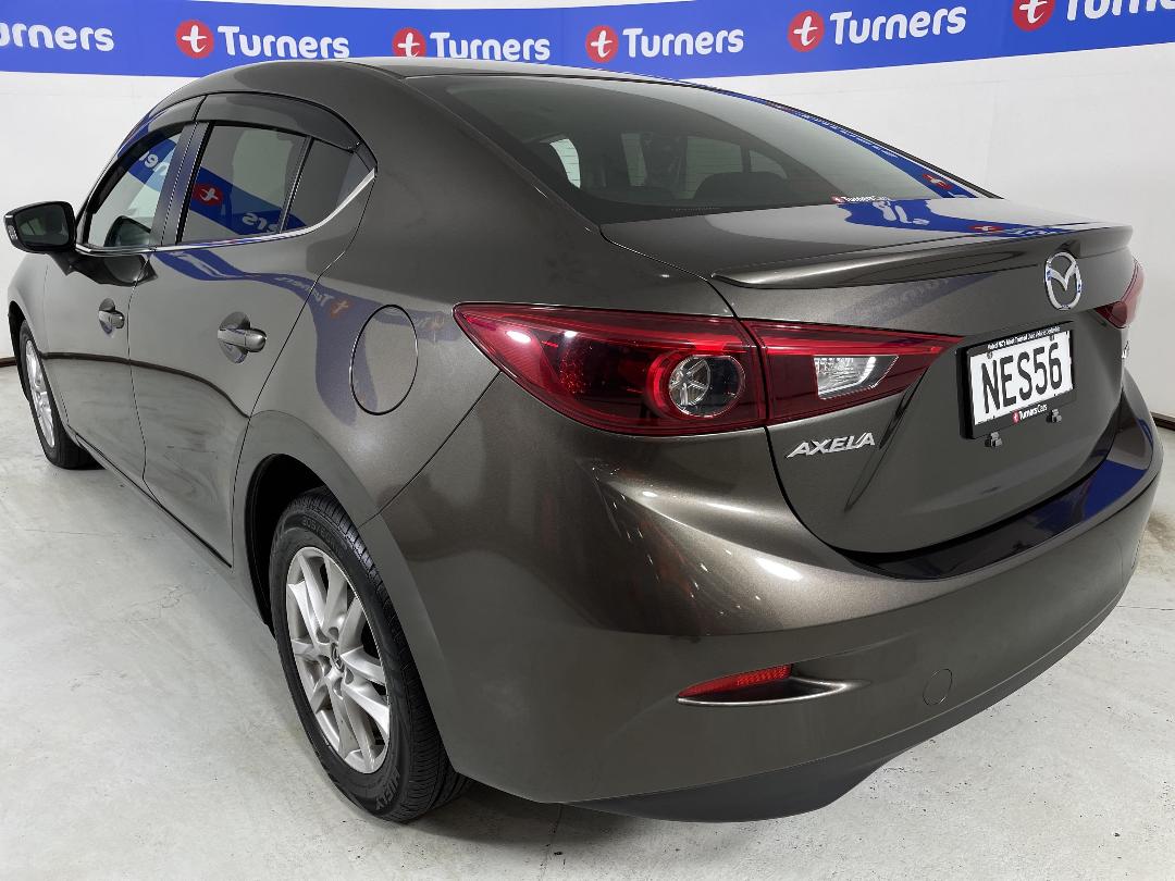 Photo '5' of Mazda Axela