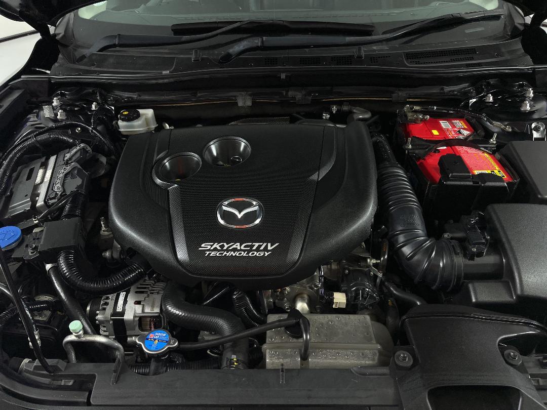 Photo '11' of Mazda Axela