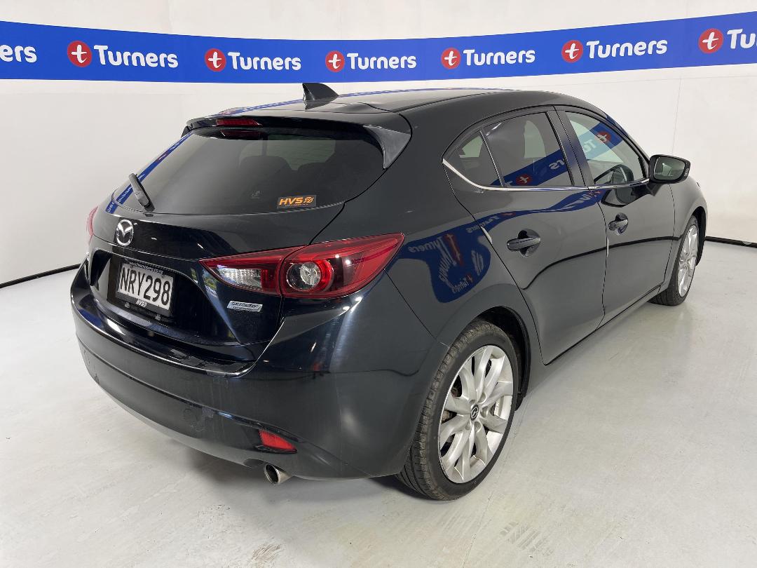 Photo '6' of Mazda Axela