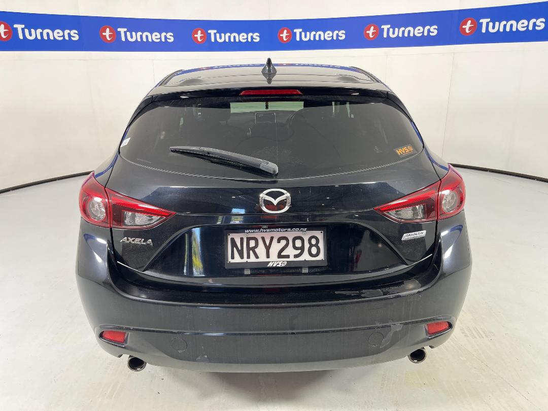 Photo '5' of Mazda Axela