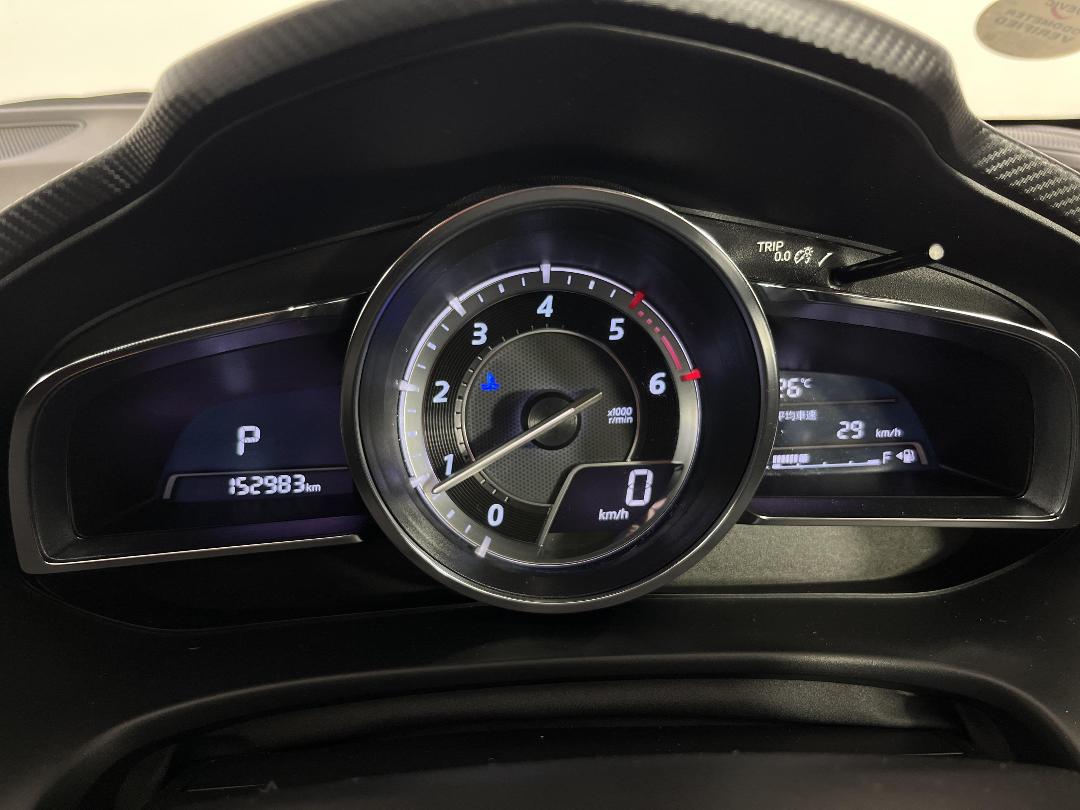 Photo '19' of Mazda Axela