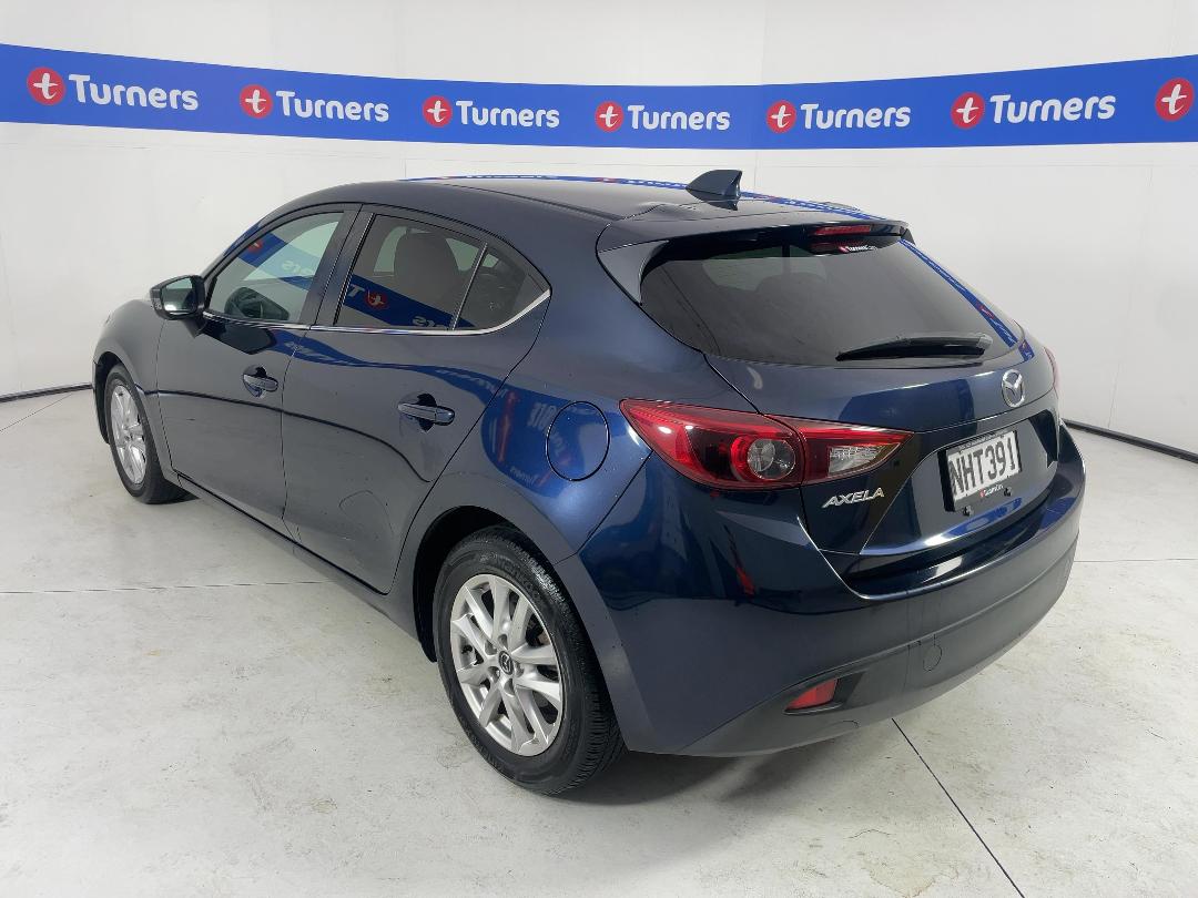 Photo '5' of Mazda Axela