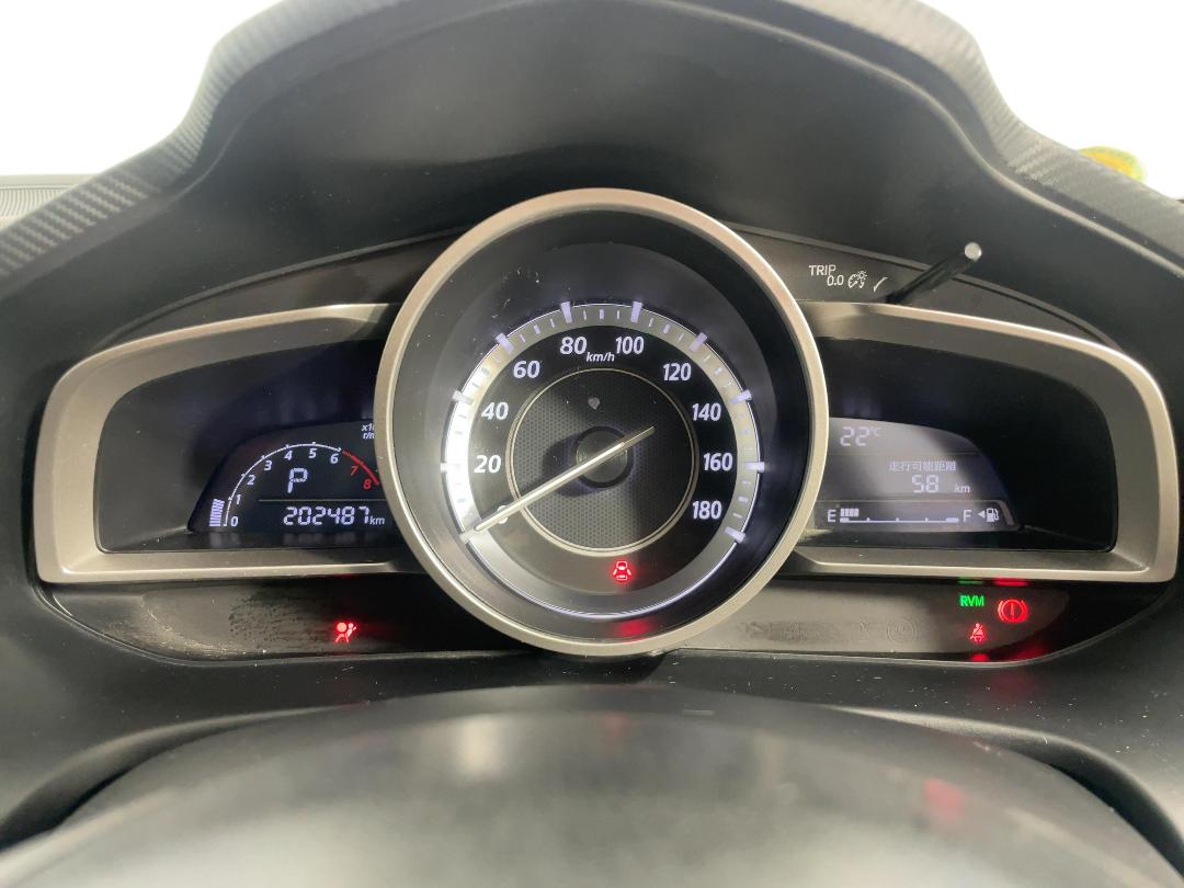 Photo '21' of Mazda Axela