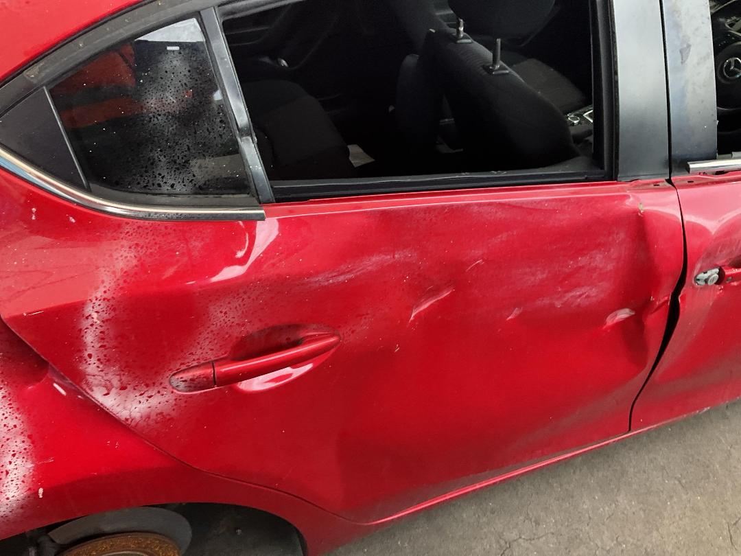 Photo '15' of Mazda Axela