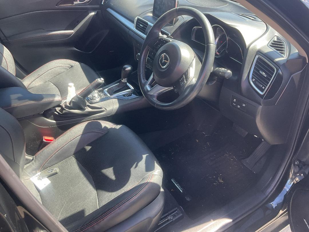 Photo '13' of Mazda Axela Skyactiv Photo '13' of Mazda Axela Skyactiv