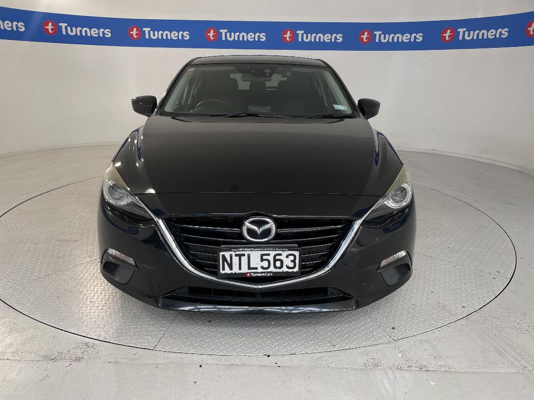 Photo '2' of Mazda Axela Photo '2' of Mazda Axela