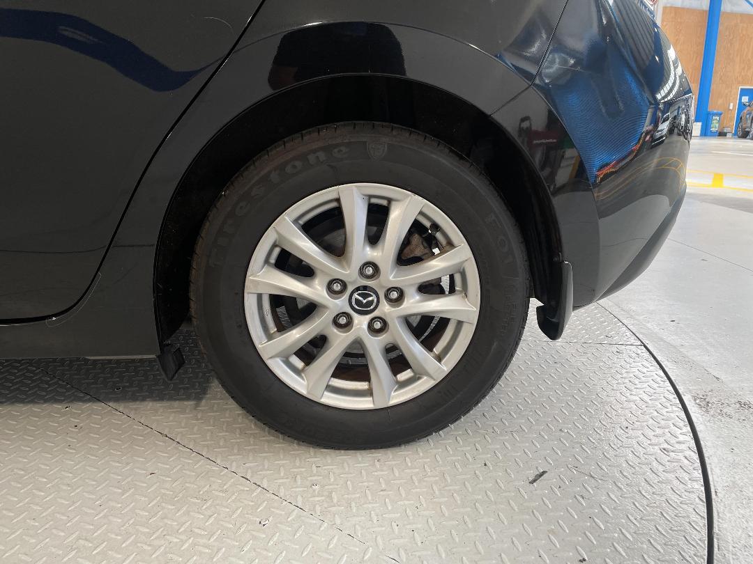 Photo '11' of Mazda Axela Photo '11' of Mazda Axela