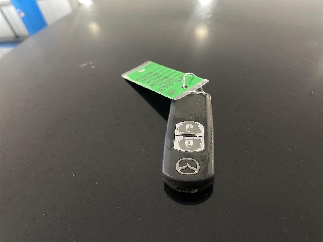 Photo '22' of Mazda Axela Photo '22' of Mazda Axela