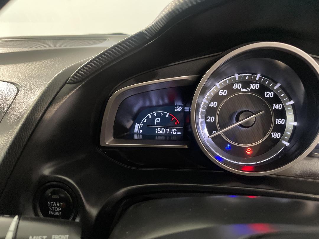 Photo '21' of Mazda Axela Photo '21' of Mazda Axela