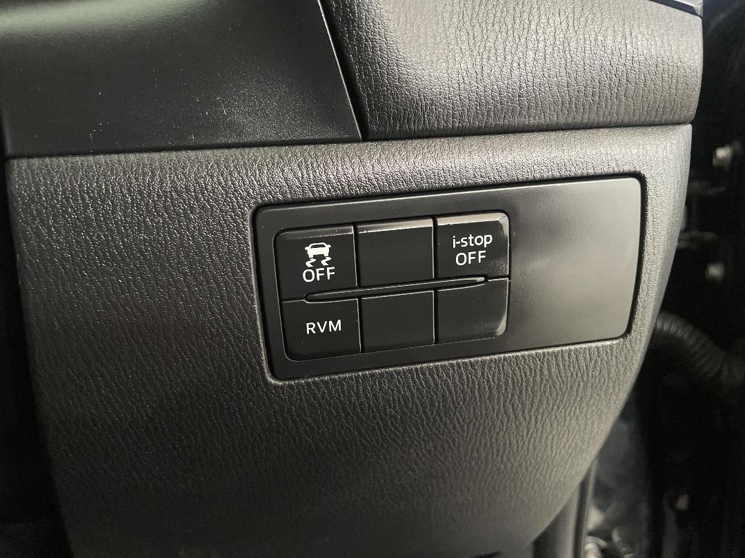 Photo '24' of Mazda Axela Photo '24' of Mazda Axela