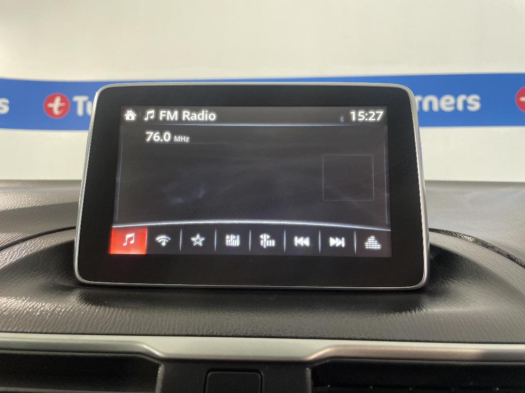 Photo '29' of Mazda Axela Photo '29' of Mazda Axela