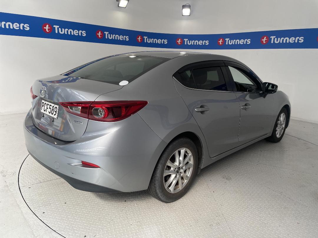 Photo '7' of Mazda Axela