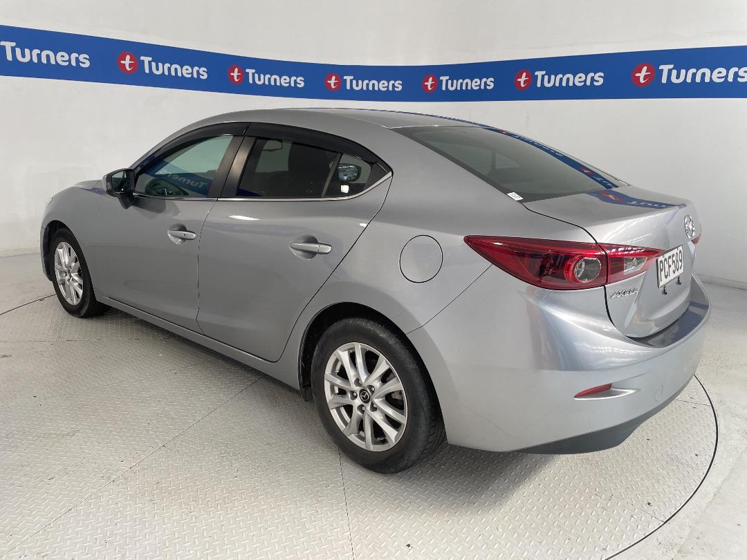 Photo '5' of Mazda Axela