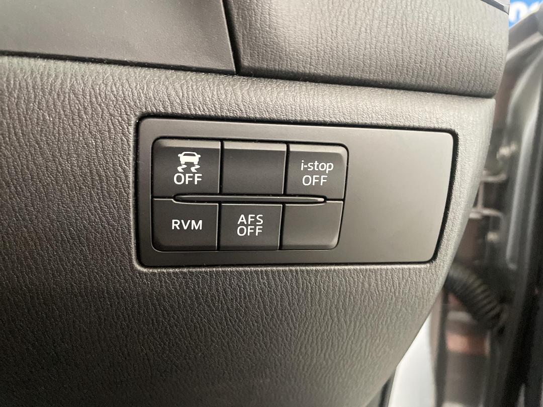 Photo '25' of Mazda Axela