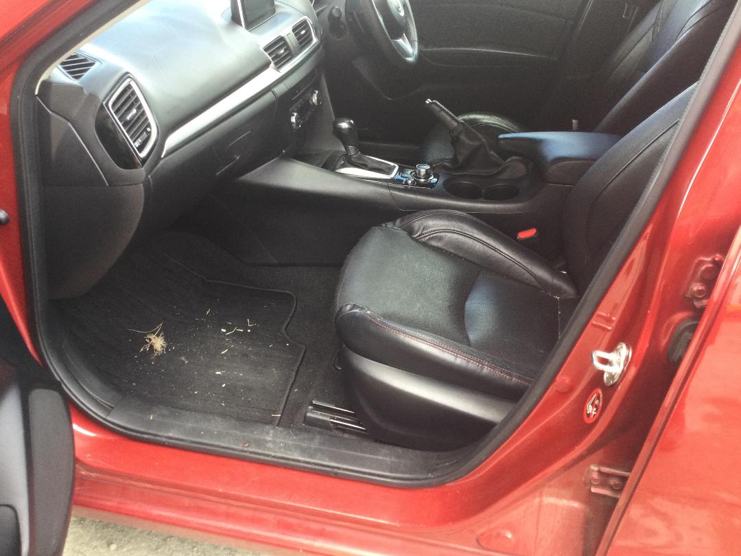 Photo '19' of Mazda Axela