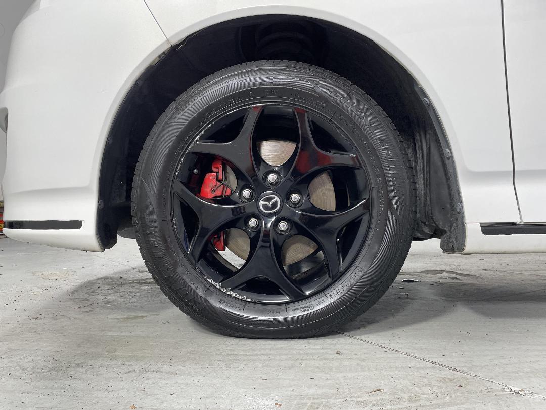 Photo '10' of Mazda Biante Photo '10' of Mazda Biante