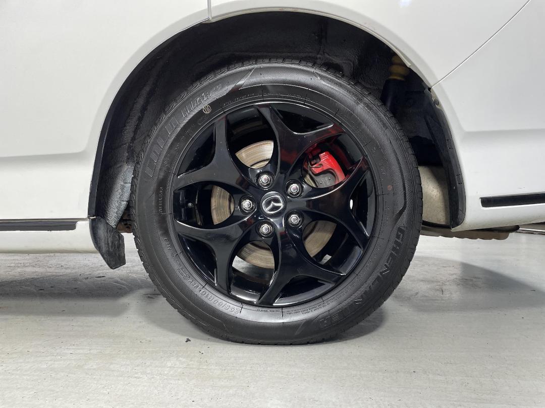 Photo '11' of Mazda Biante Photo '11' of Mazda Biante