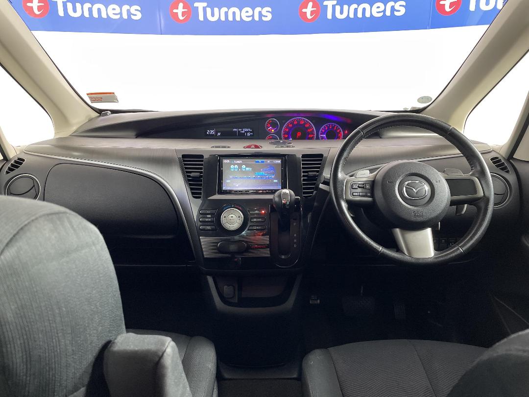 Photo '17' of Mazda Biante Photo '17' of Mazda Biante