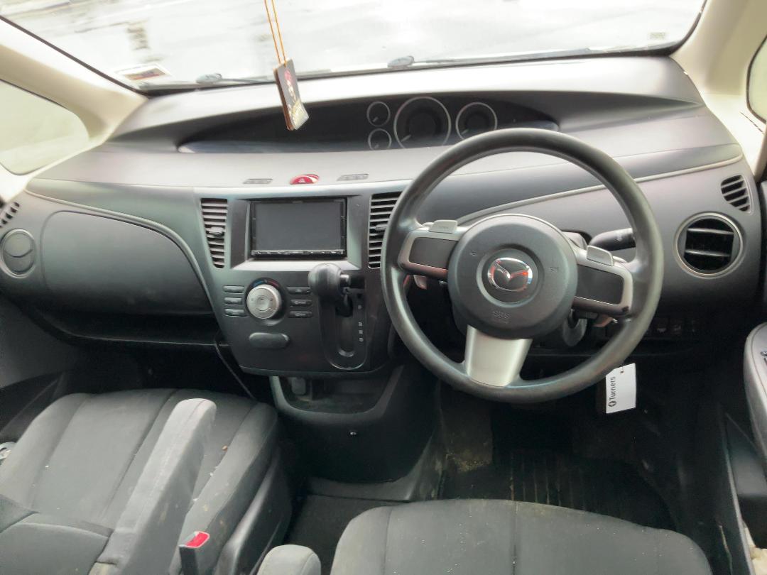 Photo '16' of Mazda Biante Photo '16' of Mazda Biante