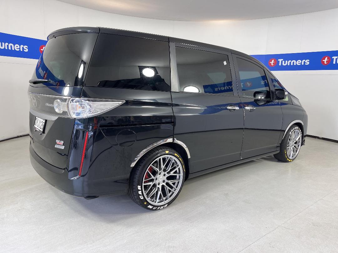 Photo '7' of Mazda Biante Photo '7' of Mazda Biante