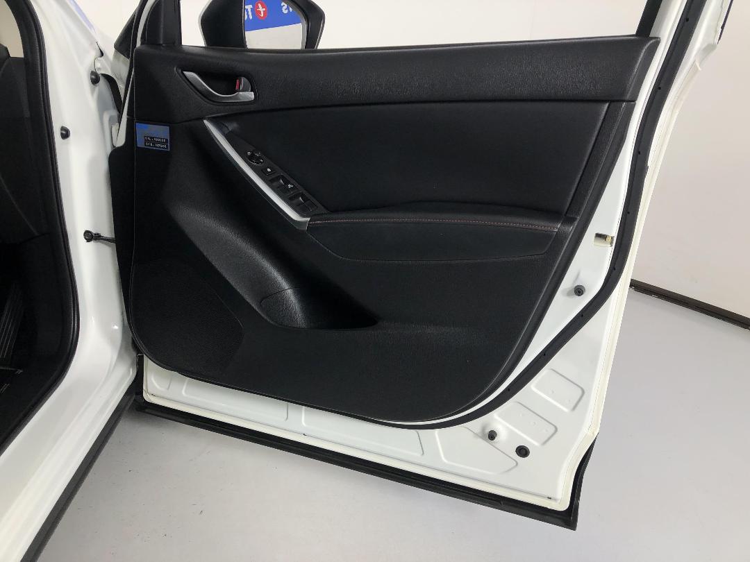 Photo '15' of Mazda CX-5