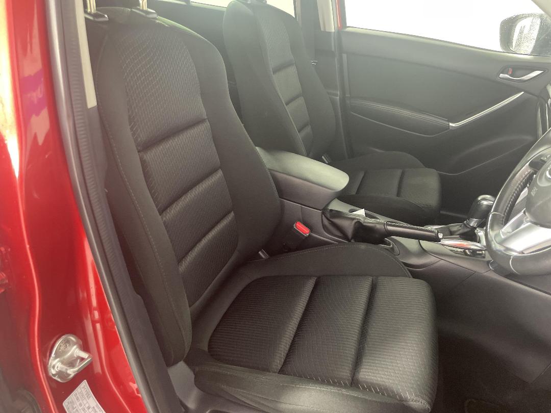 Photo '16' of Mazda CX-5