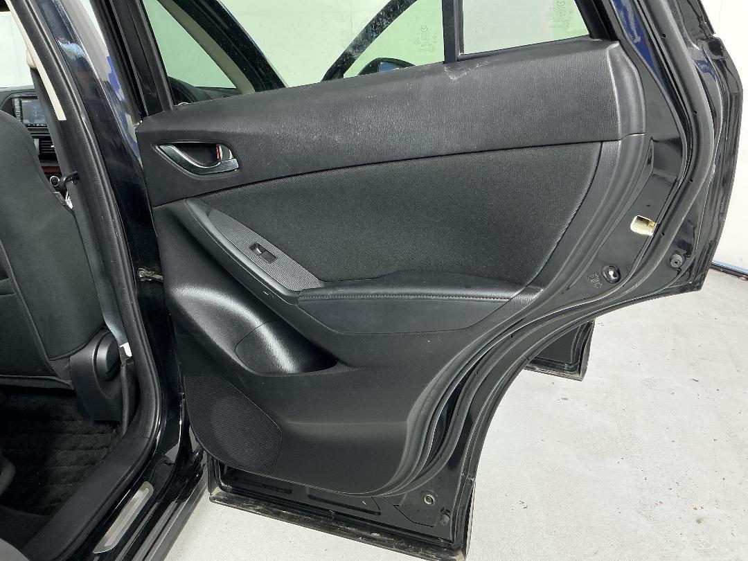 Photo '17' of Mazda CX-5 Photo '17' of Mazda CX-5