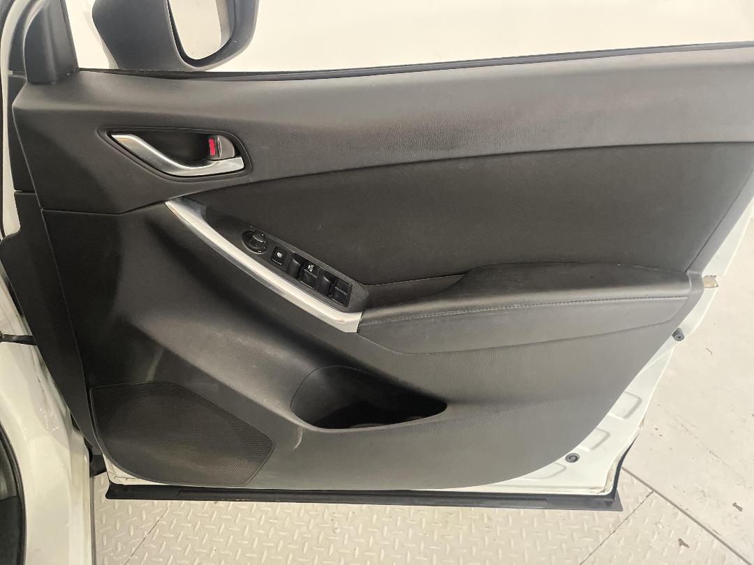 Photo '15' of Mazda CX-5